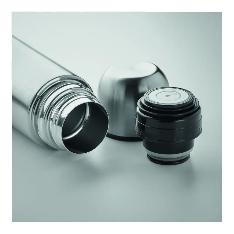 Cascata – Thermos in acciaio inox riciclato 500 ml, colore Argento Opaco, vista dall alto