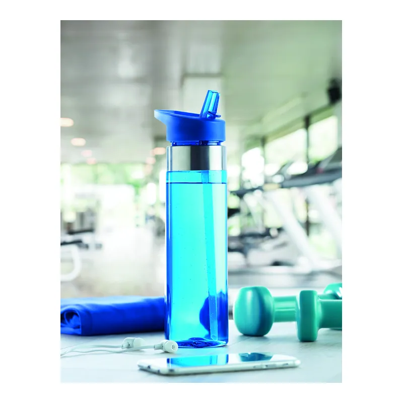 Chiaro – Borraccia sportiva in PET 650 ml, colore Blu Trasparente, foto ambientata