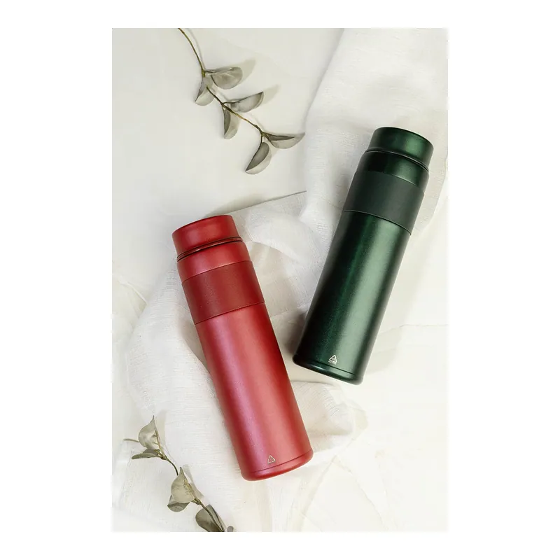 Armonia – Borraccia termica in acciaio inox riciclato 550 ml, colore Rosso