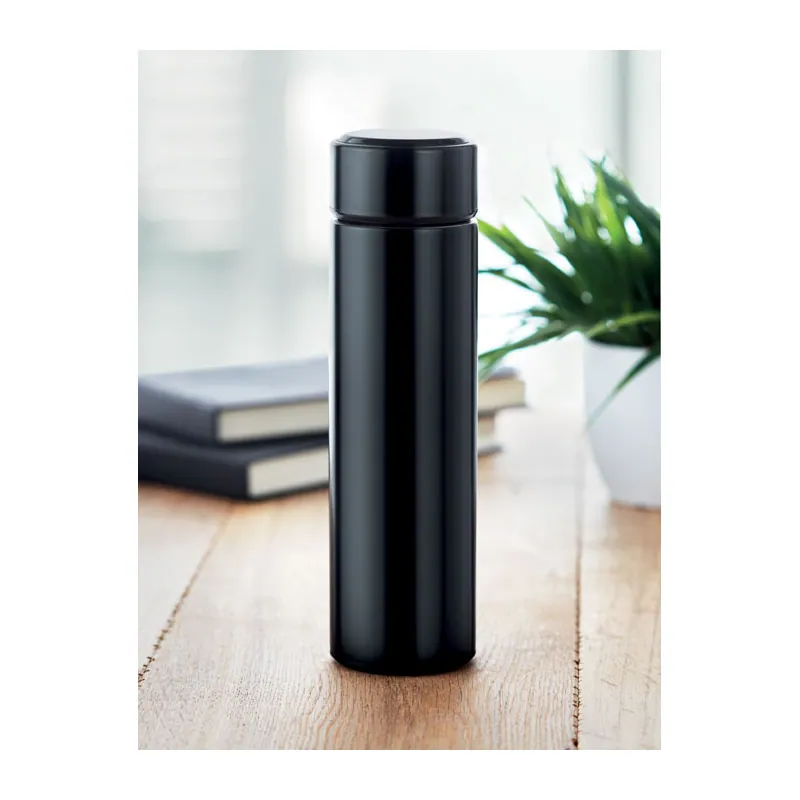 Magnolia – Thermos in acciaio inox 460 ml, colore Nero, foto ambientata