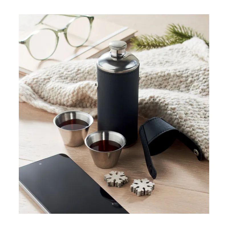 Iris – Thermos in acciaio inox 20 ml, colore Nero, foto ambientata