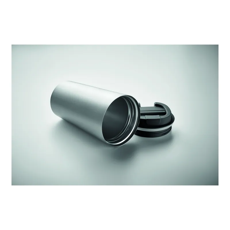 Fondale – Bicchiere riutilizzabile in acciaio inox 510 ml, colore Argento Opaco, foto ambientata